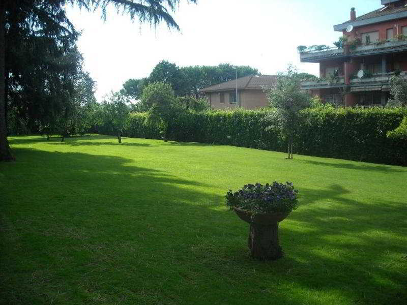 Casa Nostra Signora Hotel Isola Farnese Bagian luar foto